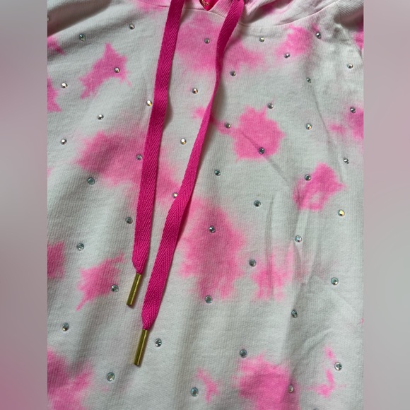 Lilly Pulitzer Laurian Hoodie Top Plumeria Pink Sun Splash Tie Dye Bling Sz M - Picture 3 of 5